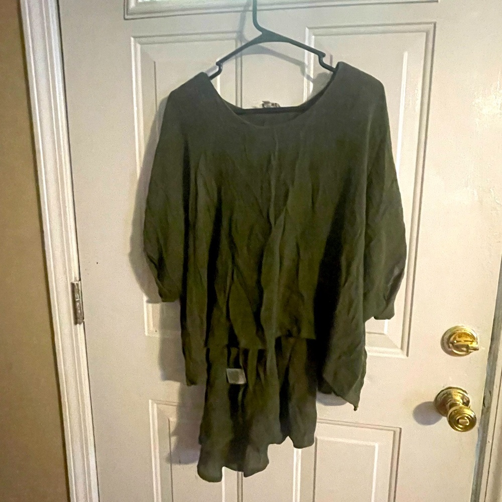 Umgee hunter/army  green top